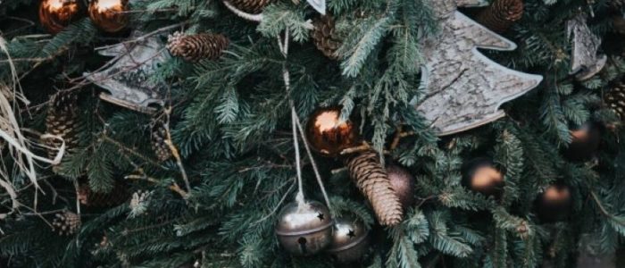 Helpful tips for cleaning  your artificial Christmas trees